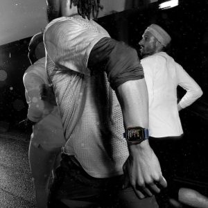 Apple Watch Ultra 2 GPS + Cellular 49mm titanio negro, Correa Alpine Loop verde oscuro Talla M (Seminuevo) - Imagen 3